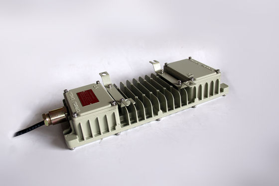 أضواء كاشفة LED مقاومة للانفجار بزاوية شعاع عريضة 90 درجة للبيئات الصناعية القاسية