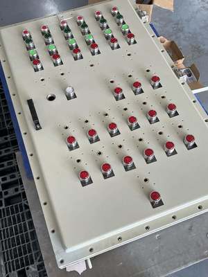 لوحة تحكم مقاومة للهب IIB T4 - صندوق توزيع مضاد للانفجار للمناطق الخطرة