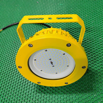 ضوء LED عالي الإضاءة مضاد للانفجار IP66 معتمد من ATEX 160lm/W