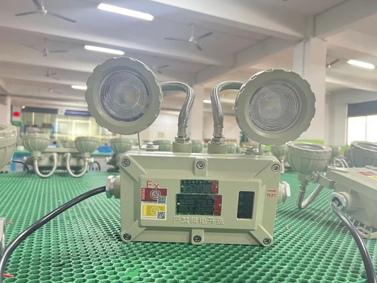 ضوء الطوارئ المقاوم للنار في المنطقة 21 مع CRI Ra 80 و 120 ° زاوية شعاع