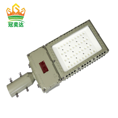 ضوء الشارع الخارجي ضد الانفجار الطاقة الشمسية Ip66 100w 200w مصدر ضوء الفيضان الكفاءة 130lm / w مع ضمان لمدة خمس سنوات