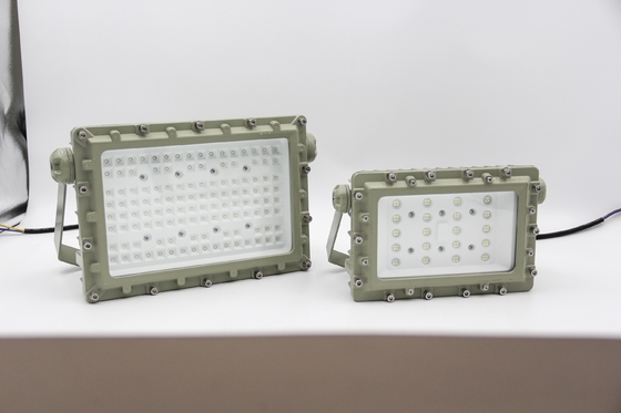 140lm/W أضواء LED الحمراء المقاومة للانفجار مع مدخل AC/DC و IP66