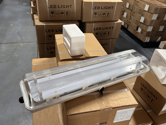 120 درجة زاوية شعاع مقاومة للانفجار الأنبوب المضخة LED المتقدمة anodizing و &gt; 80 CRI