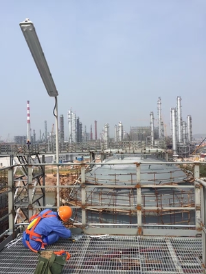 120 درجة زاوية شعاع مقاومة للانفجار الأنبوب المضخة LED المتقدمة anodizing و &gt; 80 CRI