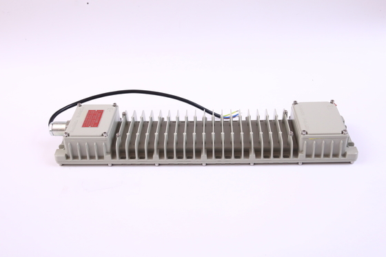 مستوى الحماية IP66 و WF2 ضوء خطي مدعوم ضد الانفجار 100-277VAC كفاءة 100lm / W للمناطق الصناعية