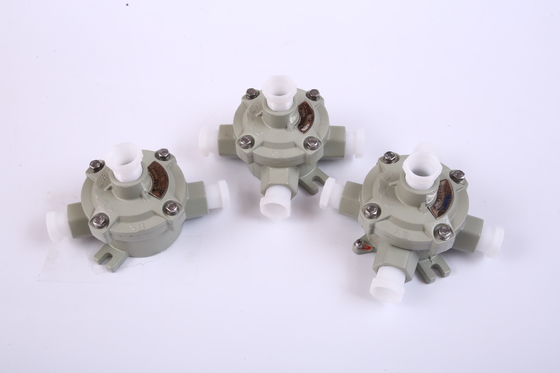 صندوق التقاطع المقاوم للانفجار IP65 قابلة للتخصيص G1/2&quot; G3/4&quot; G1&quot; G1 1/4 G1 1/2&quot; G2&quot;
