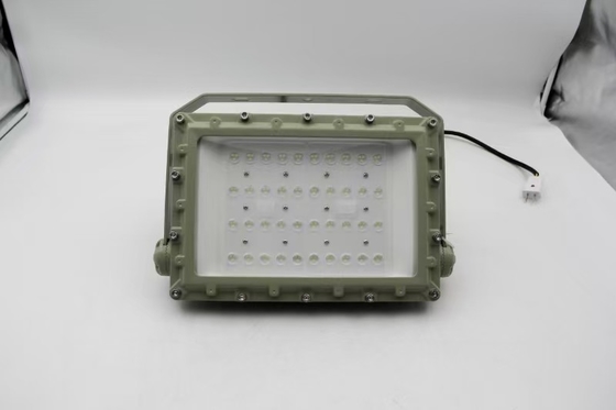 صناعات البتروكيماويات 135lumen / واط 150w مضاد للانفجار أدى ضوء الفيضانات للمنطقة1,2&amp; المنطقة21,22