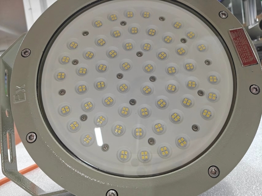 100W / 200W مقاومة للانفجار LED High Bay Flange Mount للصناعات التي تحتاج إلى WF2
