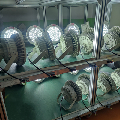 مصباح LED عالي الإضاءة مضاد للانفجار ومضاد للهب بقدرة 150 واط ATEX Div 1 - 180 لومن/واط، WF2 للاستخدام البحري والمصافي