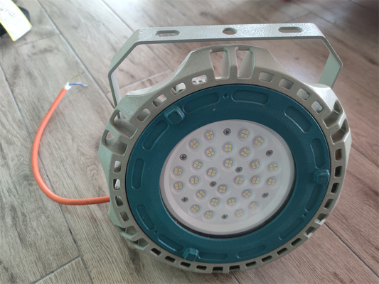 ضوء مضاد للانفجارات تصنيف المنطقة 1 الفئة 1 المنطقة 2 150W 240W مضاد للماء مضاد للغبار