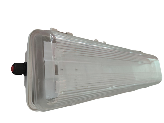 مصباح صناعي مقاوم للانفجار IP66 مصباح LED خطي مضاد للاشتعال WF2 للمناطق الخطرة 100lm / w