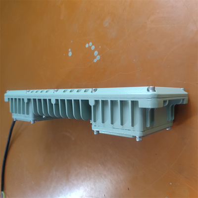 مصباح LED مضاد للانفجار RoHS ATEX IECEx لبيئة قاسية الضوء الصناعي 200Watt 295V