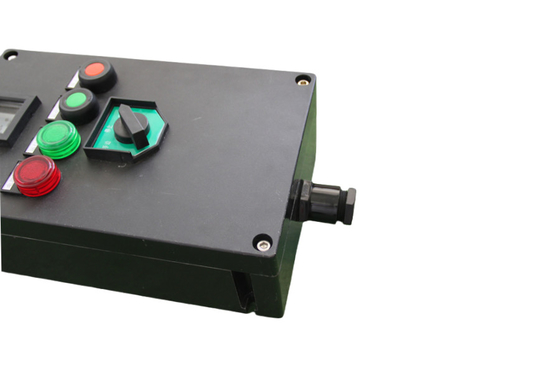 مقاومة للنيران لوحة محطة التحكم الصندوق الخارجي البلاستيك الكامل ((GRP) قابلة للتخصيص IP66 220v 380V 10A