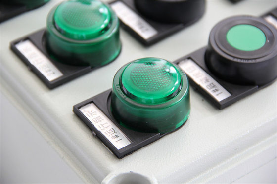 لوحة التحكم الصناعية لمنطقة خطرة1 ضوء مضاد للاشتعال 10A AC220v