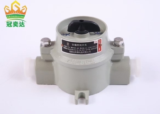 مفتاح مقاوم للانفجار على السطح لجهد 220V / 380V وحماية IP66 في البيئات الخطرة