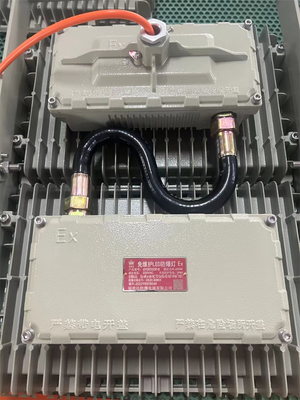 ضوء الفيضانات LED عالية CRI Ra≥80 ضد الانفجار لمنطقة الغاز النفطي1 MEANWELL Drive