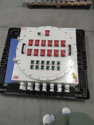 الإضاءة الإضافية للتاج معتمدة ATEX 110/220/380/460V صندوق التقاطع الخارجي المناسب لمصانع المعالجة الكيميائية