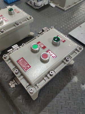 10A Exd محطة التحكم ضد الانفجارات ATEX تصنيف الملاحة الصف الكابلات الألومنيوم دخول G3/4 &quot; 220VAC 380VAC للمنطقة1 الفئة1 المنطقة الخطرة
