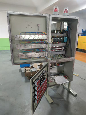 لوحات تحكم مقاومة للانفجار واللهب لحماية الأفراد والمعدات الحيوية في البيئات المعرضة للحرائق