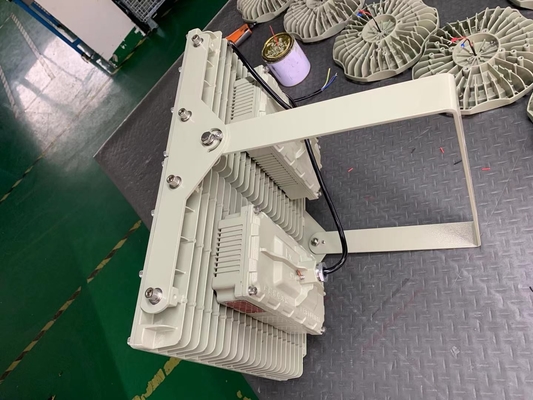 مصباح LED قابل للاستعمال الخادم OEM AC90-380V