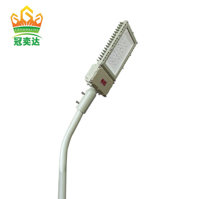 كشاف ضوئي LED مضاد للانفجار معتمد من CNEX / IECEx / ATEX، تركيب ذكي وعمر افتراضي طويل، مثالي لبيئات العمل الخطرة