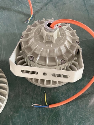 ضوء LED عالي الإضاءة مضاد للانفجار ATEX بقوة 150 واط - زاوية شعاع 120 درجة سطوع عالي للمناطق الخطرة بالغاز