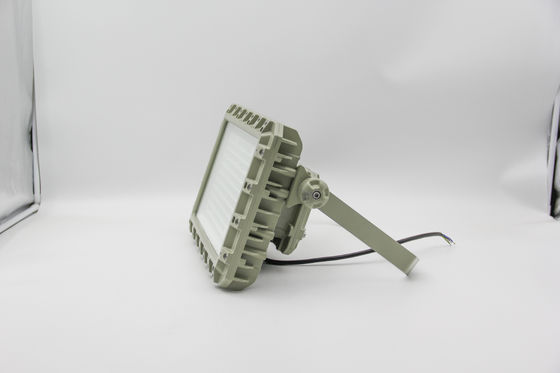 كشاف LED مضاد للانفجار | مقاوم للهب، مقاوم للماء، موفر للطاقة – للبيئات الخطرة