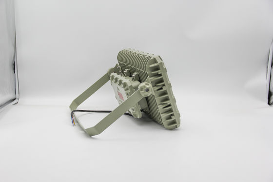 كشاف LED مضاد للانفجار | مقاوم للهب، مقاوم للماء، موفر للطاقة – للبيئات الخطرة