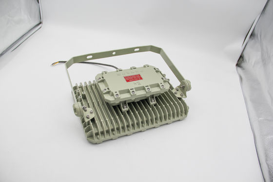 كشاف LED مضاد للانفجار | مقاوم للهب، مقاوم للماء، موفر للطاقة – للبيئات الخطرة