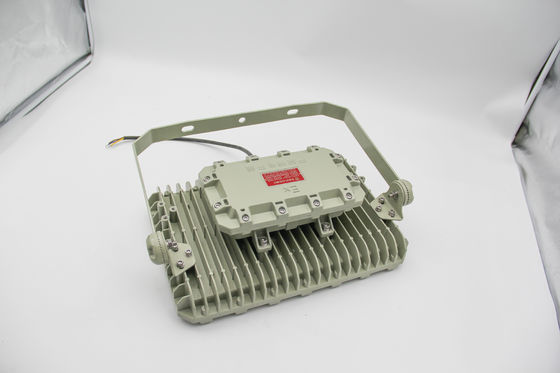 كشاف LED مضاد للانفجار | مقاوم للهب، مقاوم للماء، موفر للطاقة – للبيئات الخطرة