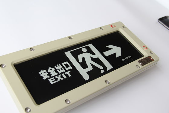 علامة خروج LED معتمدة من ATEX CE IP66 ومحمية من الانفجار، 5700K درجة حرارة اللون، 3 واط، مصدر ضوء LED عالي السطوع لمحطات المواد الكيميائية ومحطات الوقود