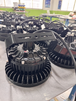 مصباح LED عالي الإضاءة مضاد للانفجار WF2 بقوة 150 واط معتمد من ATEX IECEx CNEX