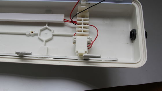 مصباح خطي مضاد للانفجار من سلسلة BYS مع شهادة ثلاثية ATEX/IECEx/CNEX المصادق عليها المنطقة الخطرة مصباح LED ، معدل IP66 ، ضمان لمدة 5 سنوات ، طاقة قابلة للتخصيص والحجم