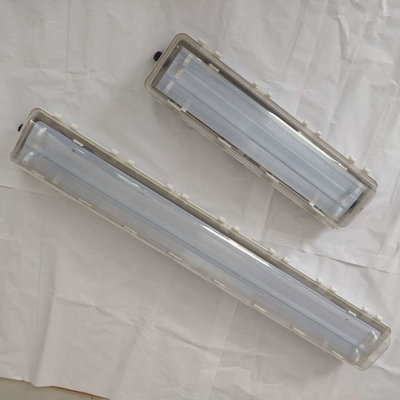 ضوء LED خطي مقاوم للانفجار بطول 0.6 متر/1.2 متر ATEX/IECEx/CNEX، درجة صناعية IP66 للإضاءة في المناطق الخطرة، مصانع النفط والغاز والمواد الكيميائية، التعدين، المرافق البحرية، تصميم موفر للطاقة يقلل من