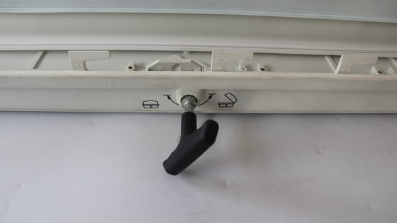 بالنسبة للمناطق الخطرة مصانع النفط والغاز الكيميائية التعدين المرافق البحرية مقاومة الانفجار خطية LED الضوء الصناعية الدرجة IP66 الإضاءة تصميم كفاءة في استخدام الطاقة يقلل من 0.6 / 1.2m دائمة ATEX / IECEx / CNEX