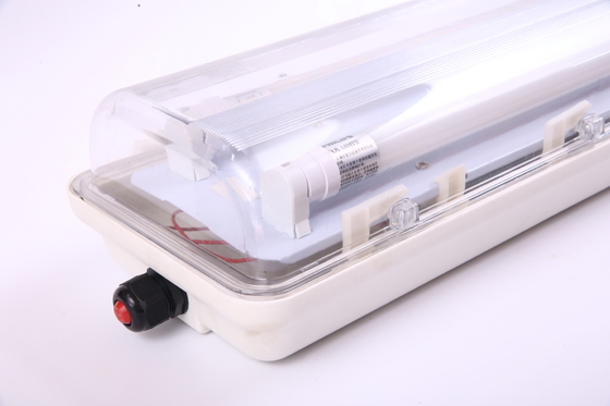 ضوء LED خطي مقاوم للانفجار بطول 0.6 متر/1.2 متر ATEX/IECEx/CNEX، درجة صناعية IP66 للإضاءة في المناطق الخطرة، مصانع النفط والغاز والمواد الكيميائية، التعدين، المرافق البحرية، تصميم موفر للطاقة يقلل من