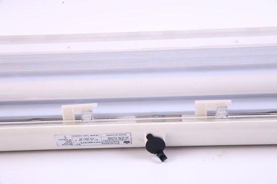 ضوء LED خطي مقاوم للانفجار بطول 0.6 متر/1.2 متر ATEX/IECEx/CNEX، درجة صناعية IP66 للإضاءة في المناطق الخطرة، مصانع النفط والغاز والمواد الكيميائية، التعدين، المرافق البحرية، تصميم موفر للطاقة يقلل من