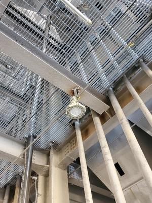 مضادات الانفجار المسطحة LED ضوء الخليج العالي 5000k ATEX مضاد للماء 120W Ip66