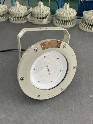 50000 ساعة عمر ATEX CNEX معتمد ضد الانفجار IP66 LED High Bay Light 100W 150W 200W للنفط الغاز الكيميائي التعدين البيئات البحرية