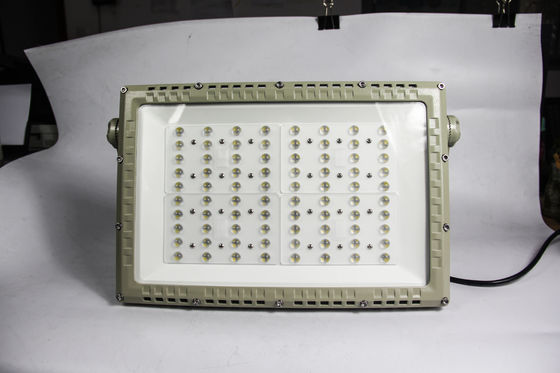 مصباح شارع LED مقاوم للانفجار بقدرة 250 واط معتمد من ATEX/IECEx | إضاءة خارجية للمناطق الخطرة