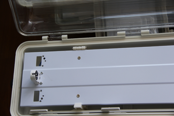 تركيبات إضاءة LED للمناطق الخطرة المعتمدة من ATEX/IECEx/CNEX، بتصنيف IP66، وضمان 5 سنوات، وواط وأحجام قابلة للتخصيص، مصباح خطي متين مقاوم للانفجار من سلسلة BYS معتمد بثلاث شهادات
