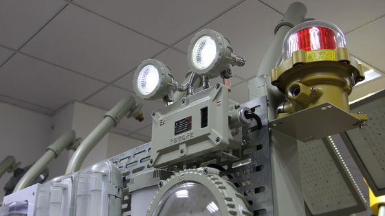 ضوء الطوارئ المقاوم للشعلة معدل IP66 لمعايير السلامة المعتمدة من CNEX