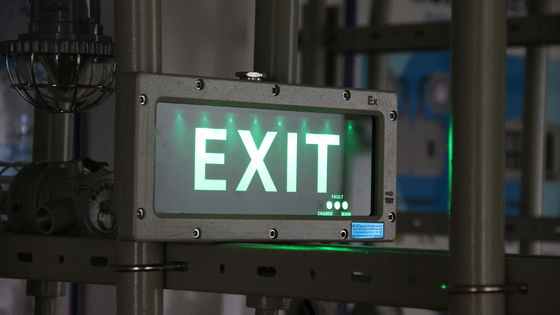 ضوء إنذار الطوارئ LED ضد الانفجار IP66 ضوء إشارة الخروج LED ضد الانفجار