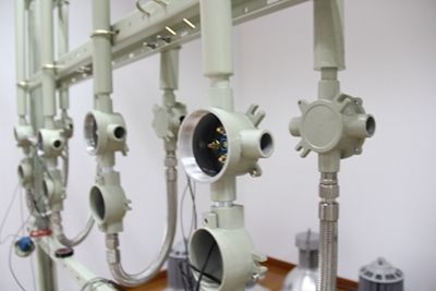 IP66 الصب الألومنيوم الوقائي من الانفجار مربع التقاطع الحماية من الحريق صندوق الأسلاك Exd IIB IIC مخصصة