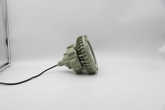 مصباح خليج عالي مقاوم للغبار والماء IP66 معتمد من ATEX/IECEx ومضاد للانفجار بقدرة 100 واط و 150 واط لمنصات النفط والمصانع الكيميائية