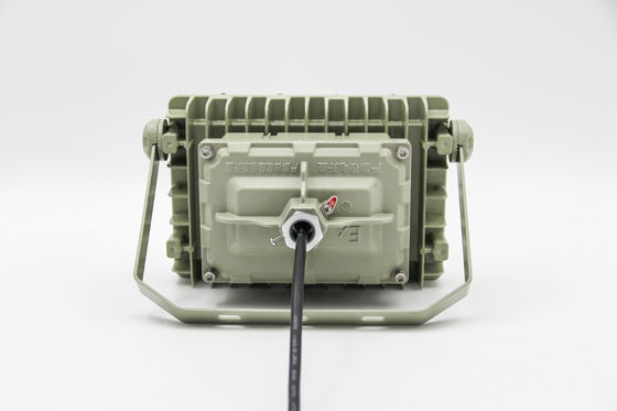 كشاف ضوئي LED مضاد للانفجار لمرآب مواقف السيارات، واقي من الوهج 150 واط - 250 واط