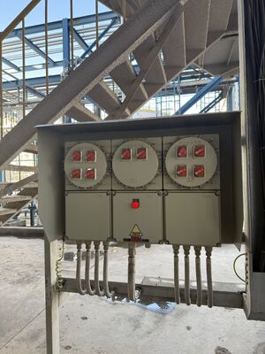 مقاومة للتآكل IP 65 380V ألواح التحكم الكهربائية المقاومة للنار