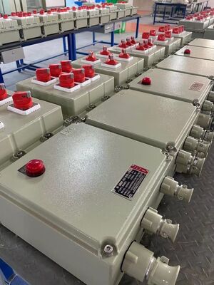 صندوق طرفي مقاوم للانفجار، معتمد من Ex Mark Ex Db IIC T6 Gb Ex Tb IIIC T80 درجة مئوية Db، إعدادات العميل ممكّنة، صندوق كهربائي مقاوم للانفجار