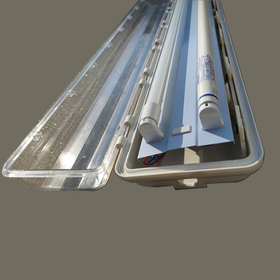 ضوء IP66 LED Liner ضد الانفجار 220V T5 T8 Tube ATEX للمناطق الخطرة