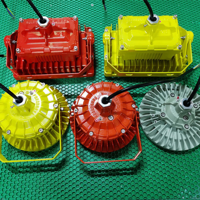 ضوء LED عالي الإضاءة مضاد للانفجار 100 واط - 240 واط معتمد من ATEX IECEx IP66